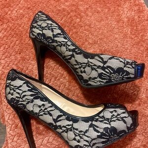 Guess Black and Cream Lace Heels
